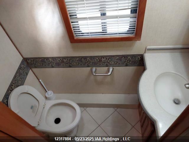 2004 Holiday Rambler Navigator VIN: 1RF14571941026321 Lot: 12317884