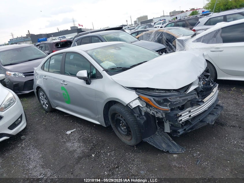 5YFBPMBE0NP370687 2022 Toyota Corolla Le auction photo 1