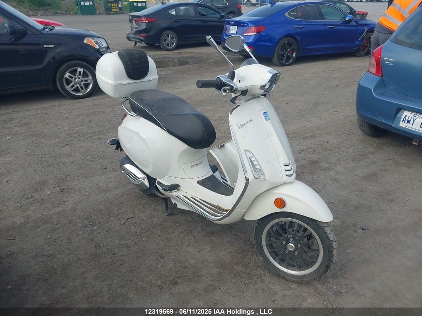 ZAPC536B7J5201390 2018 Vespa Primavera 50 4V Ie auction photo 1