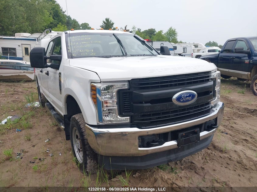 1FT7W2B63KED05105 2019 Ford F-250 Xl auction photo 1
