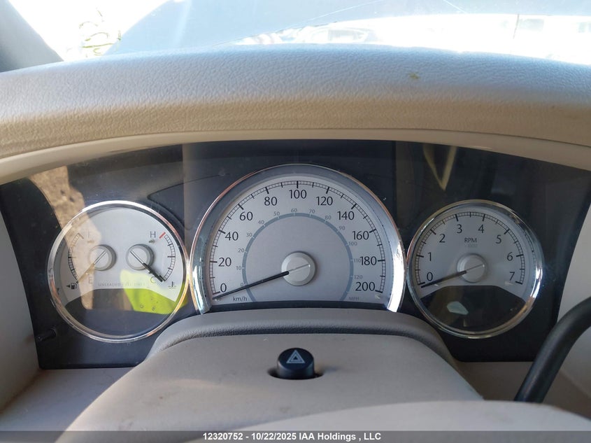 1A8HW58218F156585 2008 CHRYSLER ASPEN photo no. 7