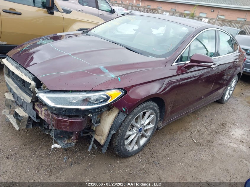 3FA6P0HD7HR210609 2017 FORD FUSION photo no. 2