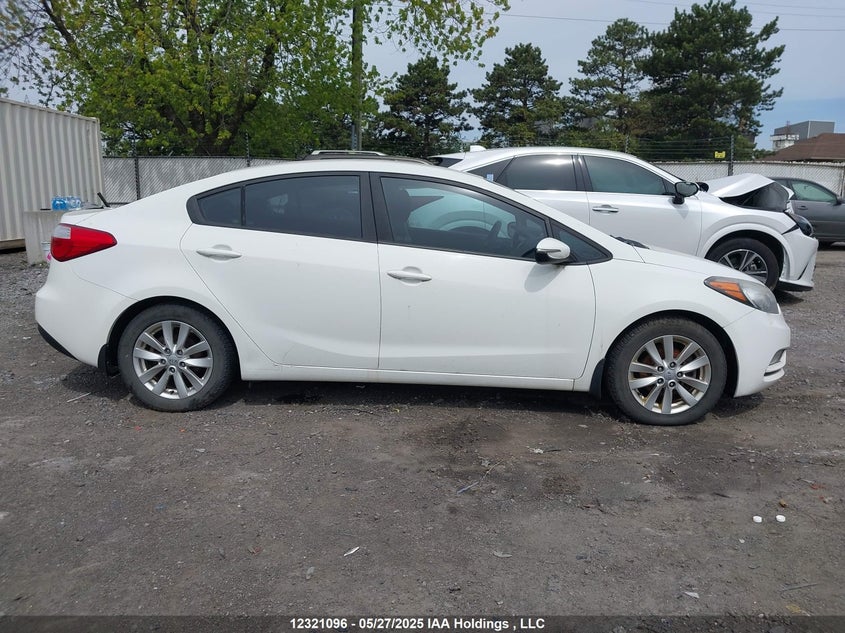 2015 Kia Forte VIN: KNAFX4A63F5264645 Lot: 12321096