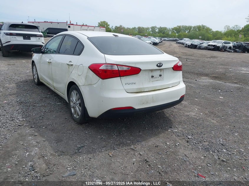 KNAFX4A63F5264645 2015 KIA FORTE photo no. 3