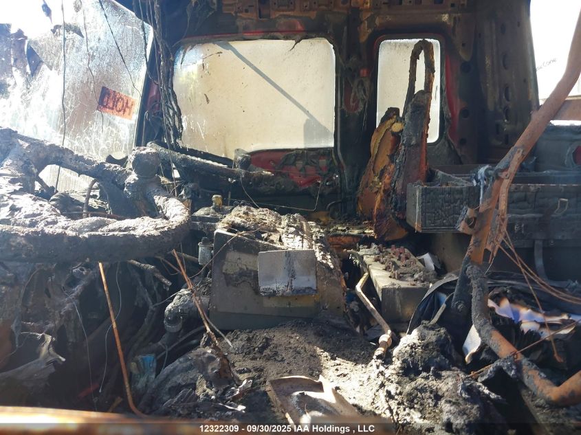 2009 GMC T-Series F8B042 VIN: 1GDP8F1B29F401940 Lot: 12322309