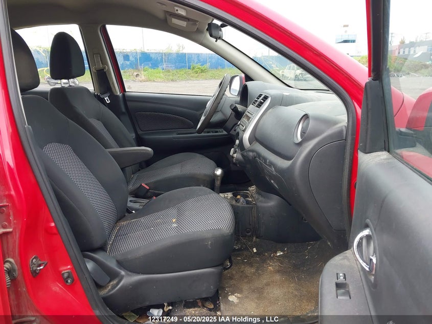 2015 Nissan Micra S/Sr/Sv VIN: 3N1CK3CP9FL267007 Lot: 12317249X