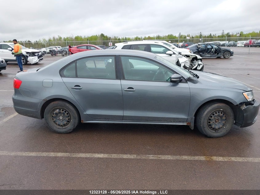 3VW2K7AJ1EM244583 2014 VOLKSWAGEN JETTA photo no. 13