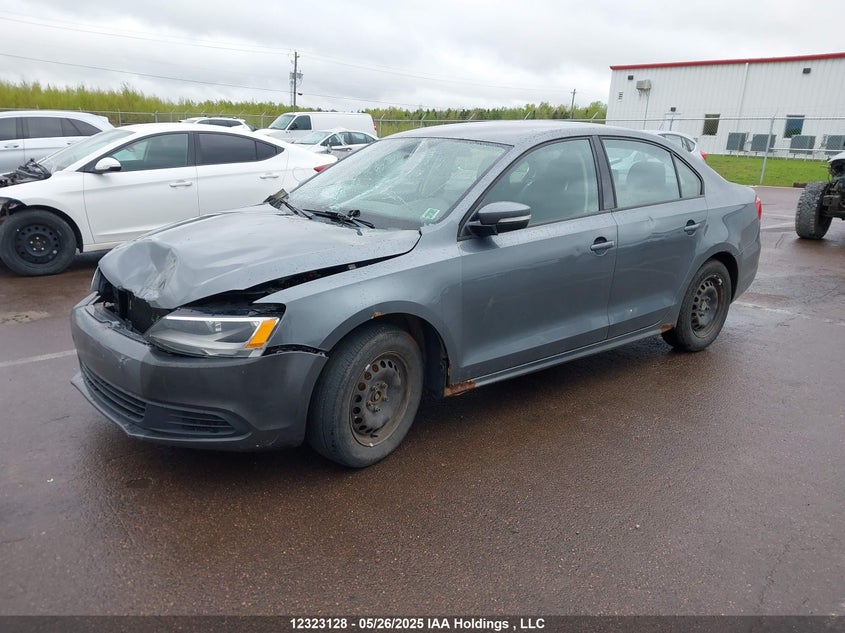 3VW2K7AJ1EM244583 2014 VOLKSWAGEN JETTA photo no. 2