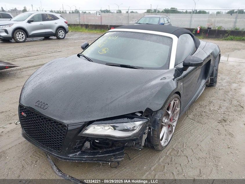 Vin: wuavnafg8bn000421, lot: 2696409, audi r8 5.2 quattro 20112