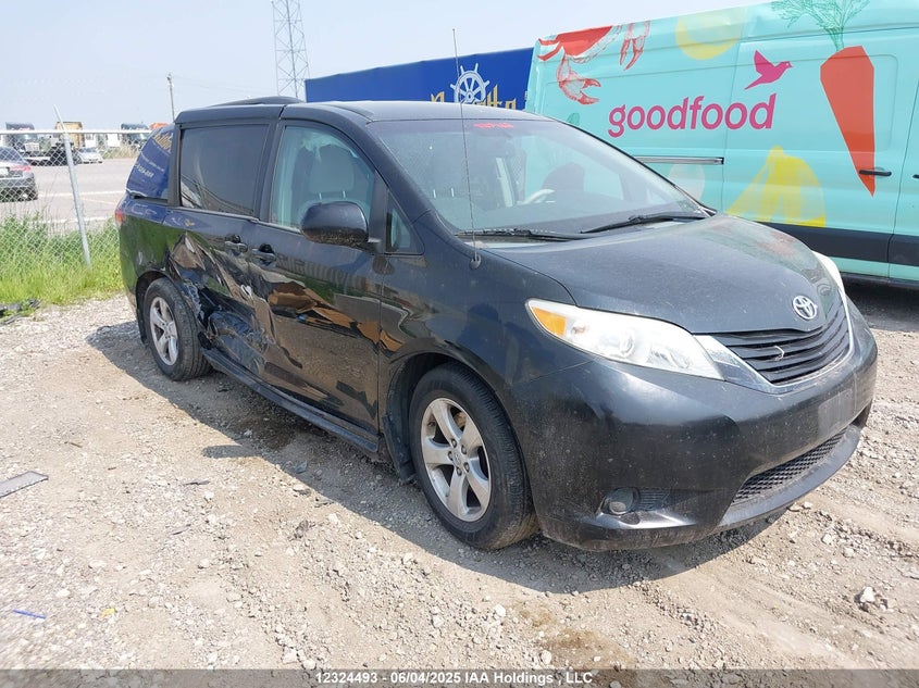 5TDKK3DC3DS342490 2013 Toyota Sienna Le V6 auction photo 1