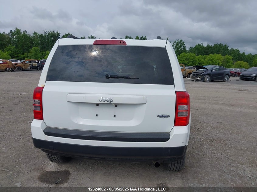 1C4NJPAA1ED662219 2014 JEEP LIBERTY (PATRIOT) photo no. 16