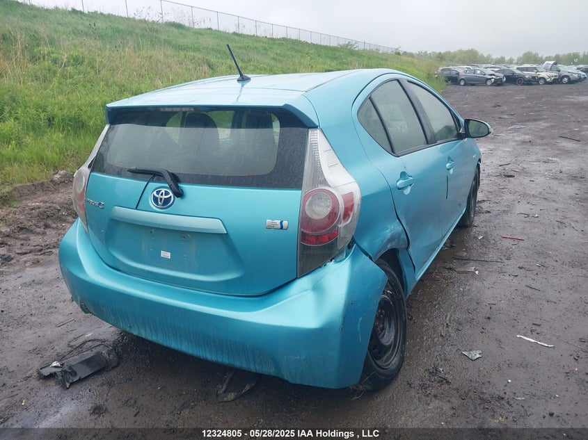 2013 Toyota Prius C Technology VIN: JTDKDTB34D1040488 Lot: 12324805