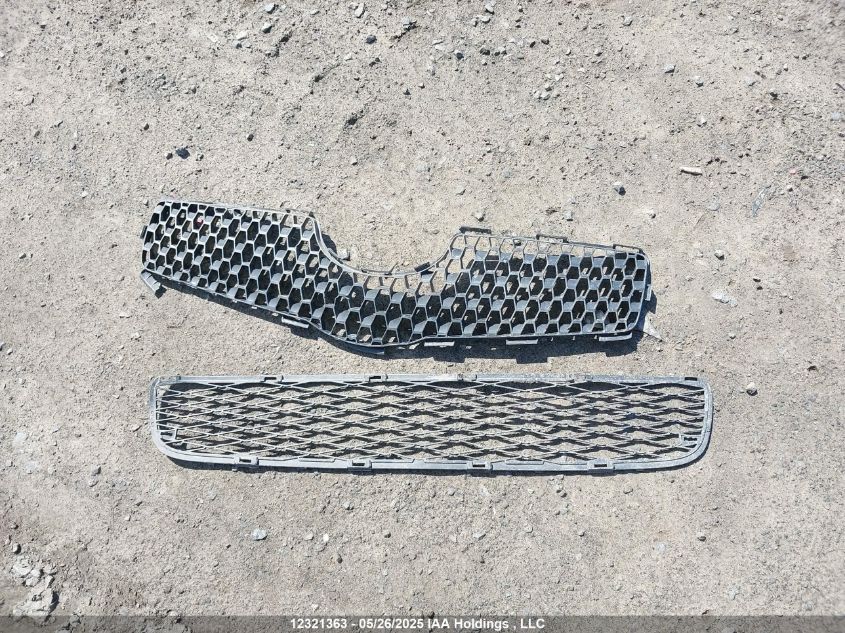 2008 Toyota Yaris Le/Rs VIN: JTDKT923985158055 Lot: 12321363X