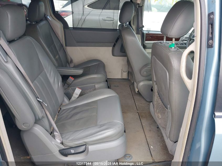 2010 Chrysler Town & Country Touring VIN: 2A4RR5DX6AR257442 Lot: 12317344X