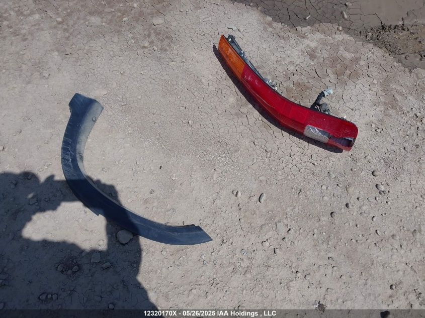 2004 Honda Cr-V Lx VIN: JHLRD78444C800996 Lot: 12320170X