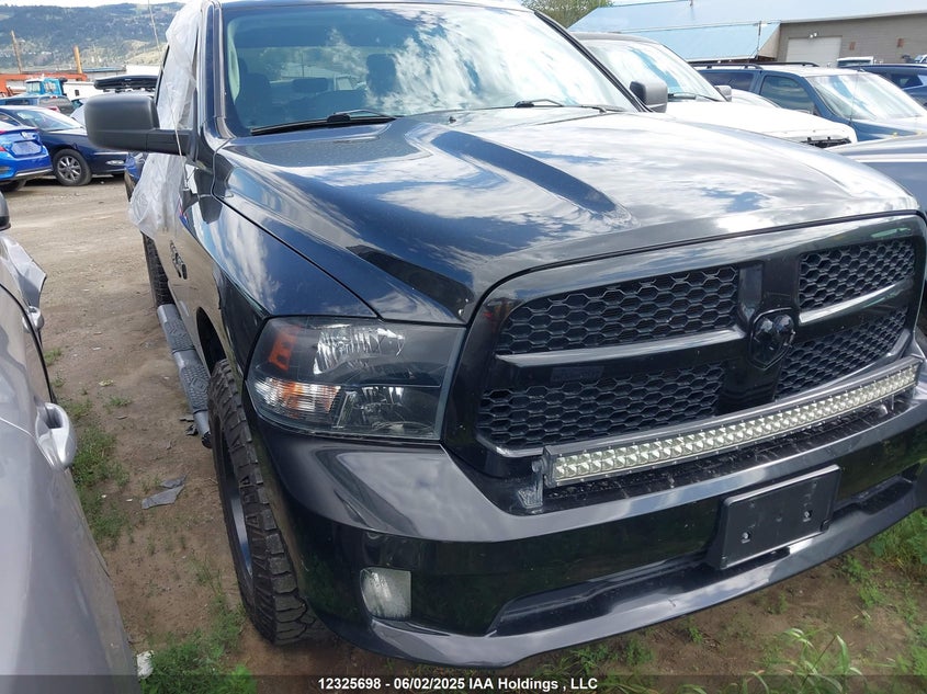 1C6RR6FT0JS337105 2018 Ram 1500 St auction photo 1