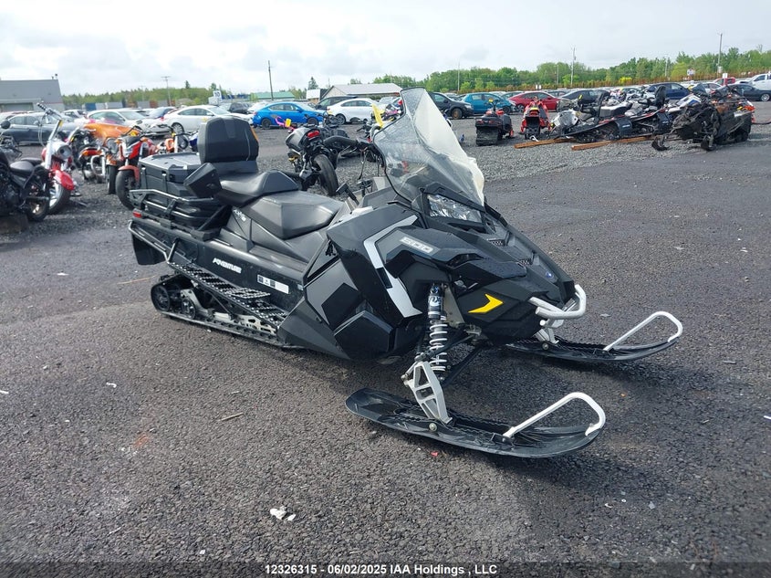 SN1FJE8P6JC173573 2018 Polaris Titan 800 Adventure auction photo 1