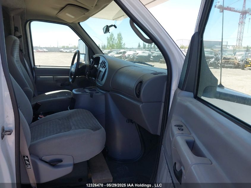 2001 Ford Econoline VIN: 1FDWE35LX1HA67283 Lot: 12326470