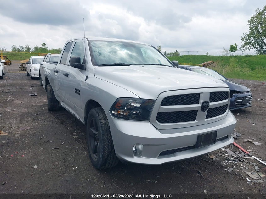 1C6RR7FG8JS235057 2018 Ram 1500 St auction photo 1