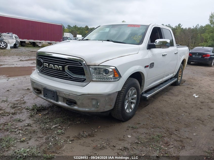 1C6RR7PM0JS287237 2018 RAM 1500 photo no. 2