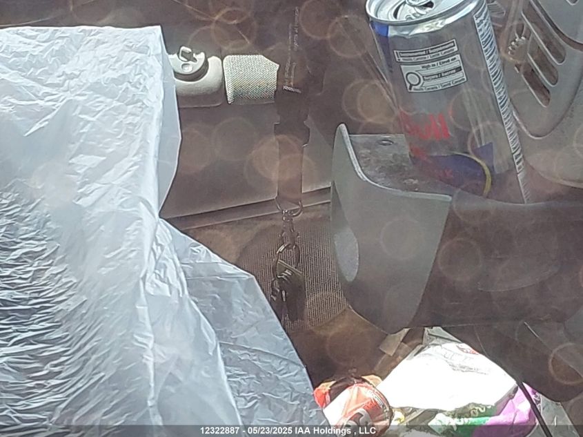 1997 GMC Suburban 1500 Sl VIN: 1GKEC16R9VJ745229 Lot: 12322887X