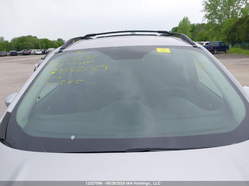 2017 Ford Escape Se VIN: 1FMCU9GD4HUB32029 Lot: 12327098X