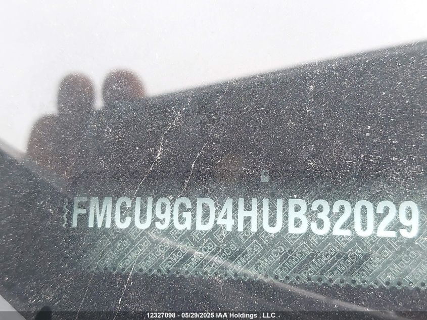 2017 Ford Escape Se VIN: 1FMCU9GD4HUB32029 Lot: 12327098X