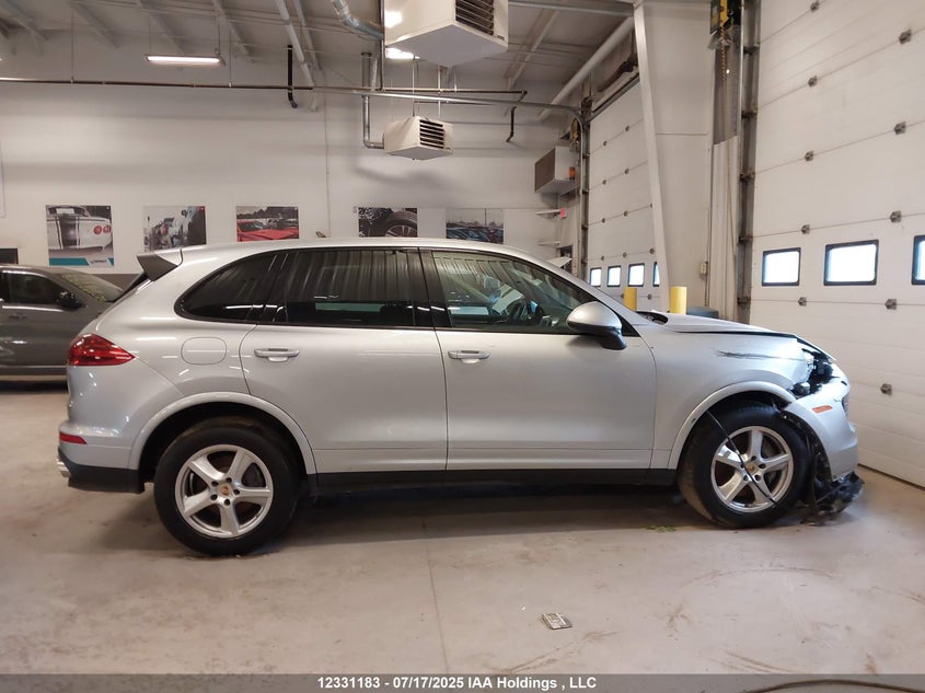 2017 Porsche Cayenne VIN: WP1AA2A21HKA90352 Lot: 12331183