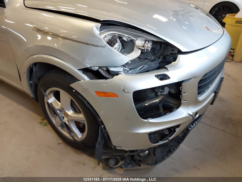 2017 Porsche Cayenne VIN: WP1AA2A21HKA90352 Lot: 12331183