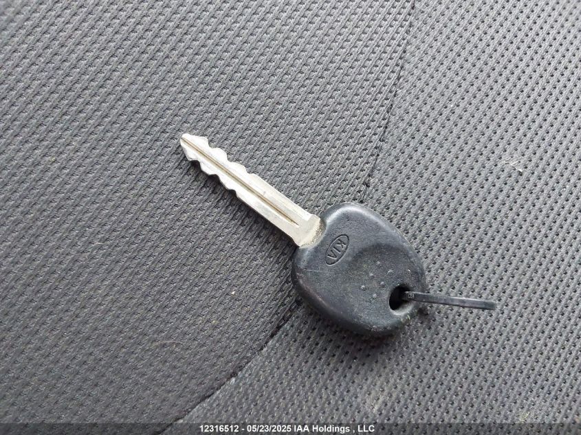 2010 Kia Soul 2.0L 2U/2.0L 4U/2.0L 4U Burner/2.0L 4U Retro/2.0L 4U Sx VIN: KNDJT2A22A7041049 Lot: 12316512X