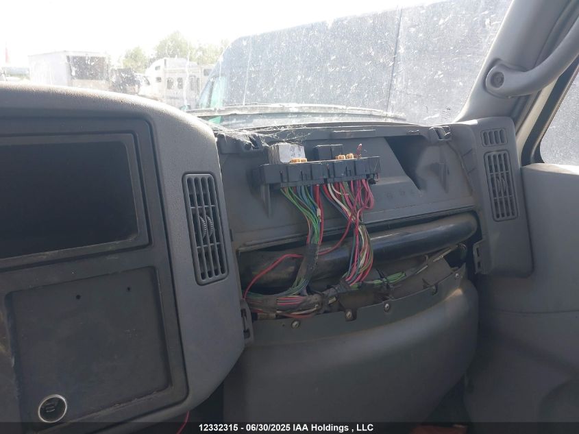 2005 International 4300 VIN: 1HTMMAAN65H697272 Lot: 12332315