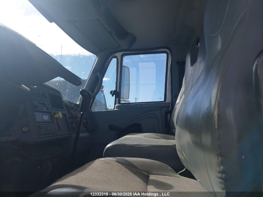 2005 International 4300 VIN: 1HTMMAAN65H697272 Lot: 12332315