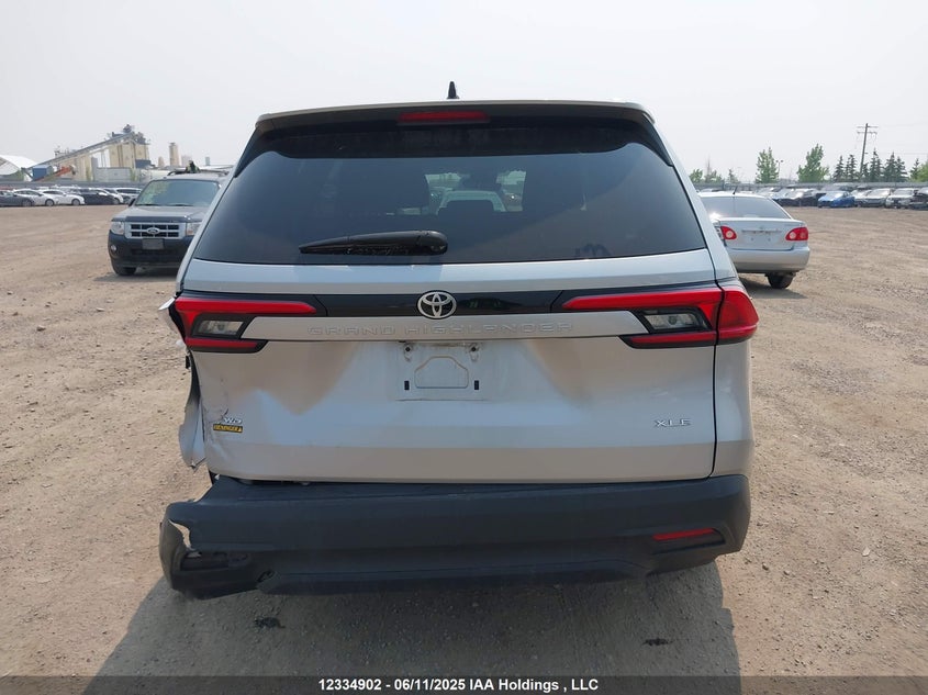 5TDAAAB52RS064910 2024 TOYOTA HIGHLANDER photo no. 16