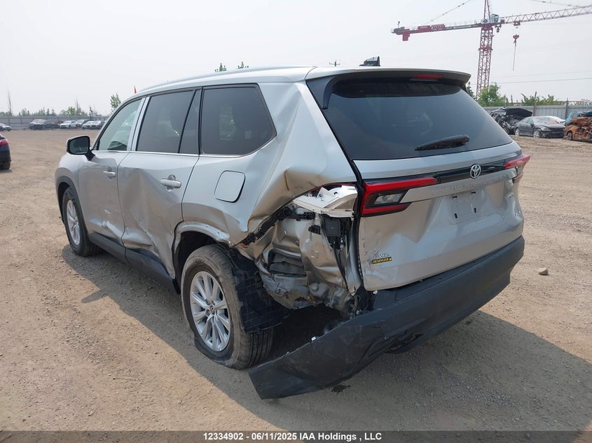 5TDAAAB52RS064910 2024 TOYOTA HIGHLANDER photo no. 3