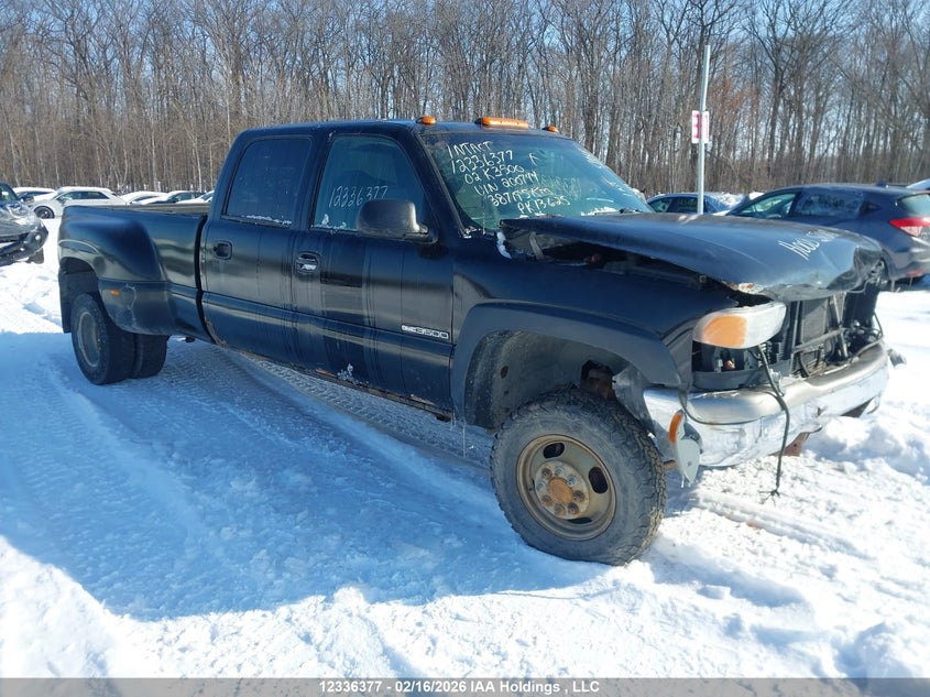 1GTJK331X2F200744 CHEVROLET SILVERADO Photo 1