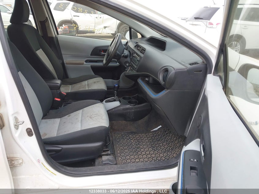 2013 Toyota Prius C VIN: JTDKDTB3XD1041676 Lot: 12338033