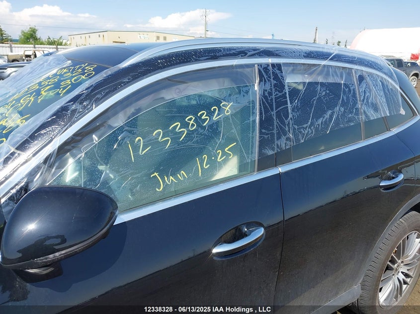 Auction sale of the 2024 MERCEDES BENZ GLC 300 , vin: W1NKM4HBXRF071784, lot number: 12338328