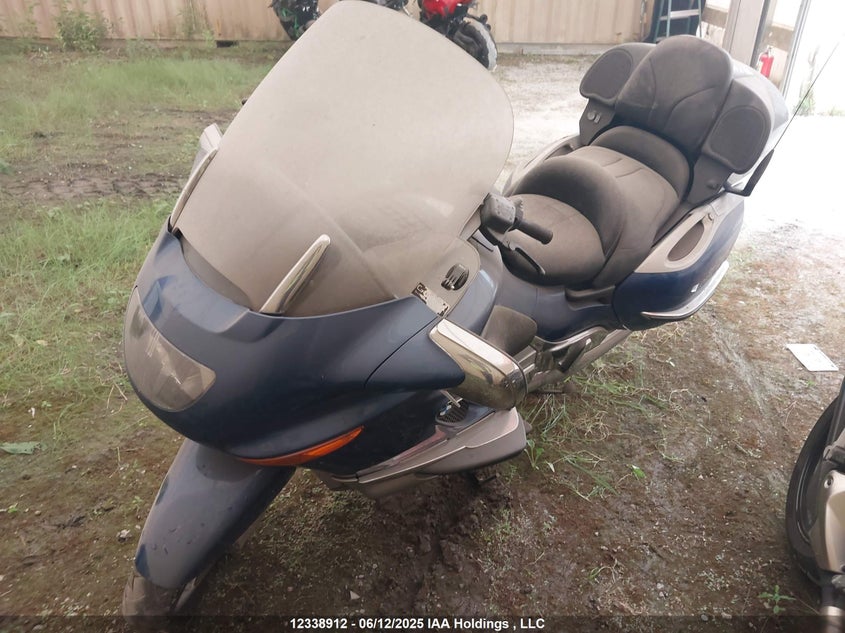 WB10545A31ZD48110 2001 BMW R 1200 photo no. 2