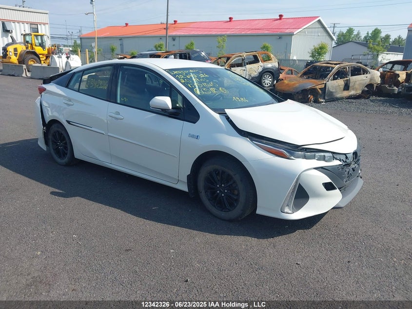 JTDKARFP1L3151060 2020 Toyota Prius Prime Le/Xle/Limited auction photo 1
