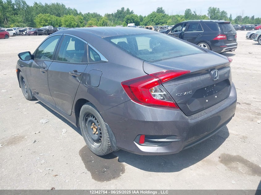 Vin: 2hgfc2f58jh026196, lot: 2716632, honda civic lx 20183