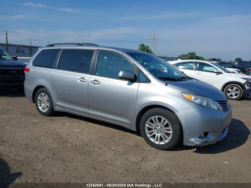 5TDYK3DC4DS309721 2013 Toyota Sienna Xle V6 8 Passenger auction photo 1