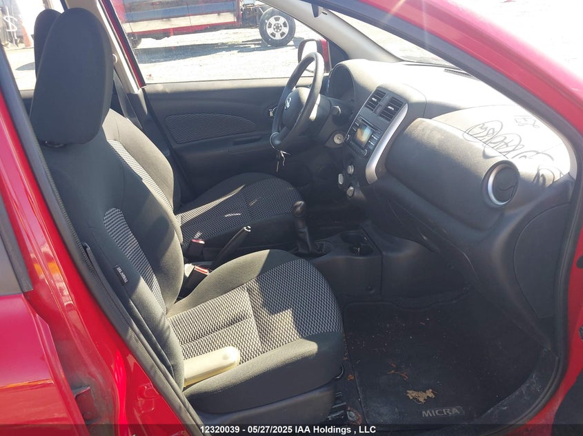 2015 Nissan Micra S/Sr/Sv VIN: 3N1CK3CP1FL267566 Lot: 12320039X