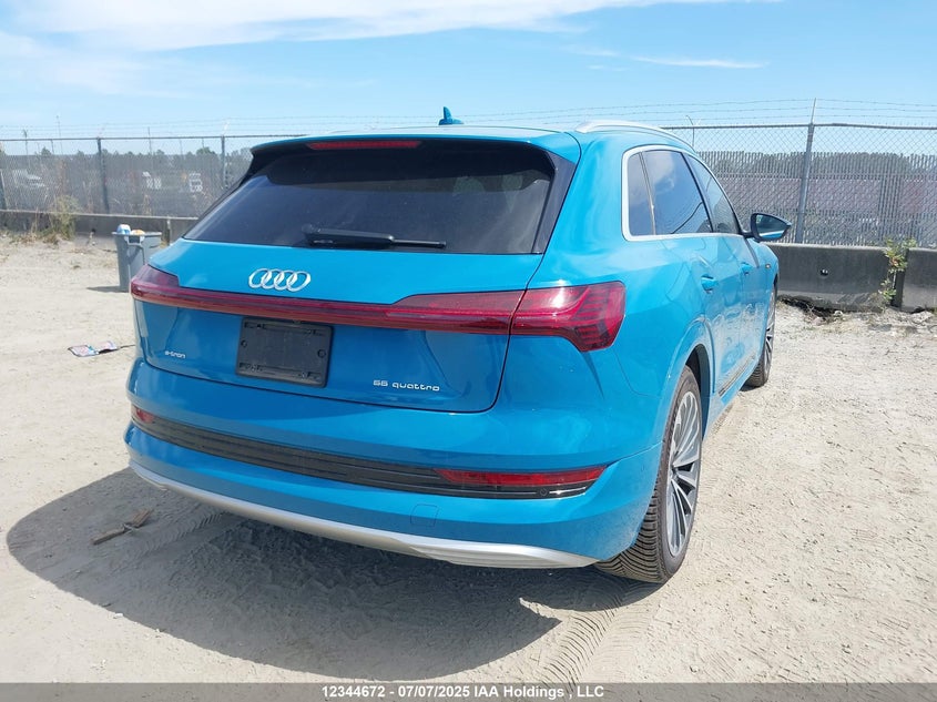 WA1VAAGE7KB011055 2019 AUDI E-TRON photo no. 4