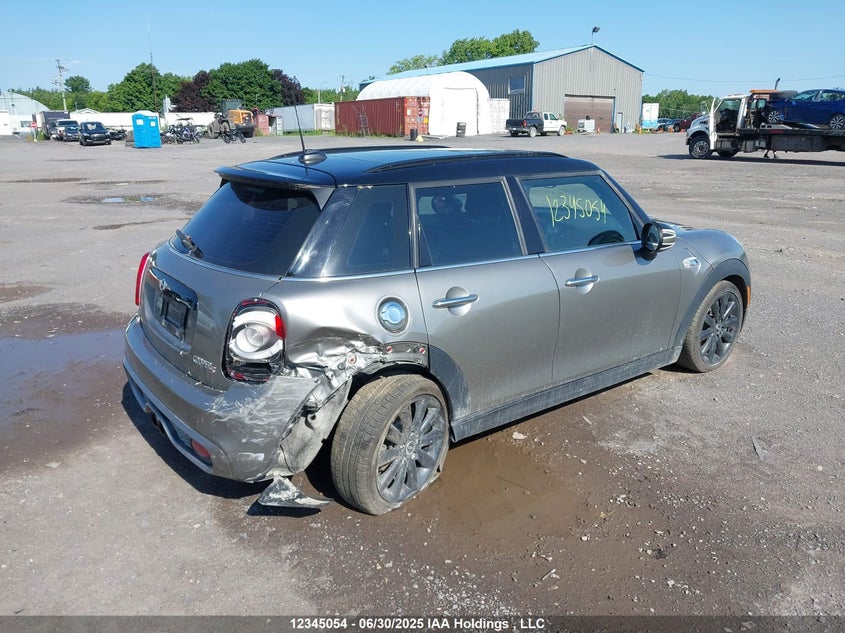 2017 Mini 5 Door Cooper S VIN: WMWXU3C54H2D32714 Lot: 12345054