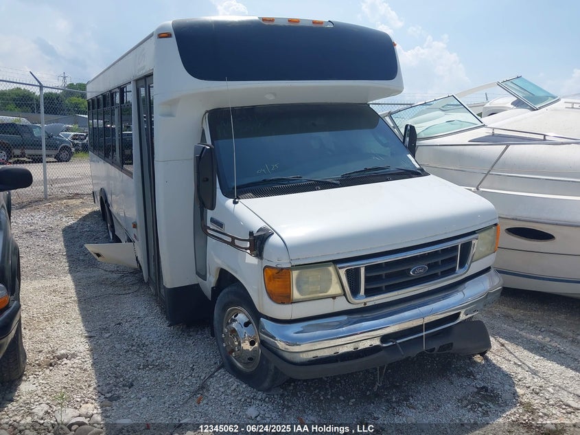 1FDXE45P26DA41983 2006 Ford Econoline auction photo 1