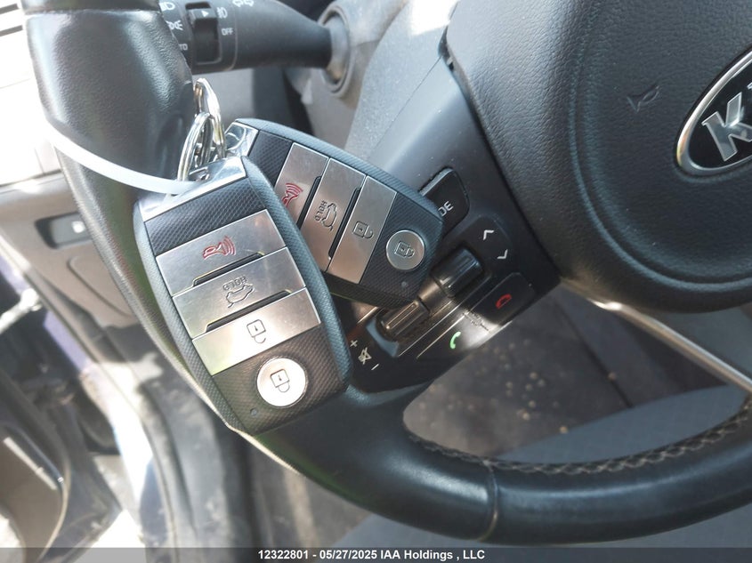 2017 Kia Sorento 3.3L Lx V6 7-Seater VIN: 5XYPGDA5XHG331590 Lot: 12322801X