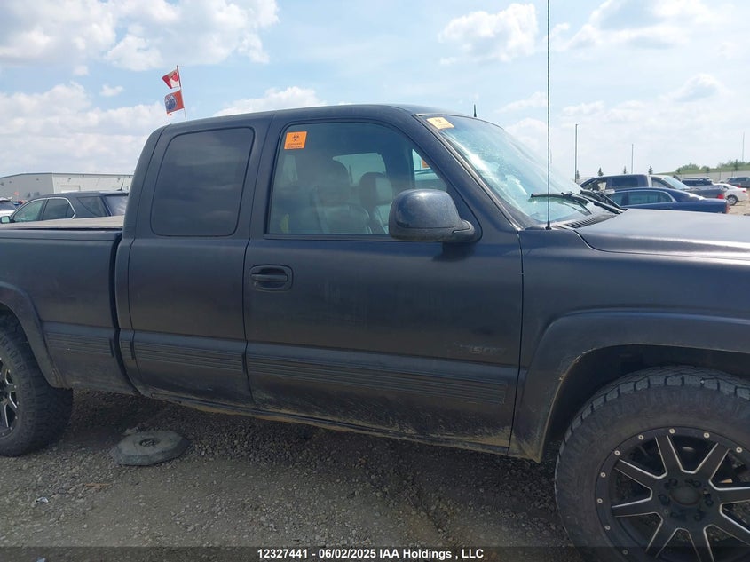 2001 Chevrolet Silverado 1500 Ls/Lt VIN: 1GCEK19TX1E280260 Lot: 12327441X