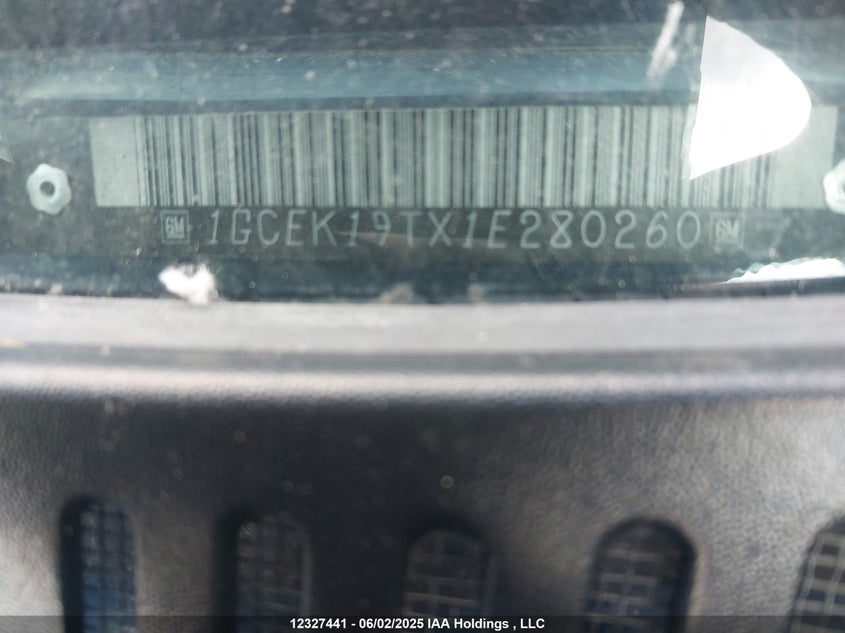 2001 Chevrolet Silverado 1500 Ls/Lt VIN: 1GCEK19TX1E280260 Lot: 12327441X