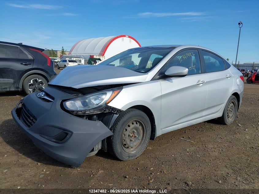 2013 Hyundai Accent Gls/Gs VIN: KMHCT4AEXDU403015 Lot: 12347482