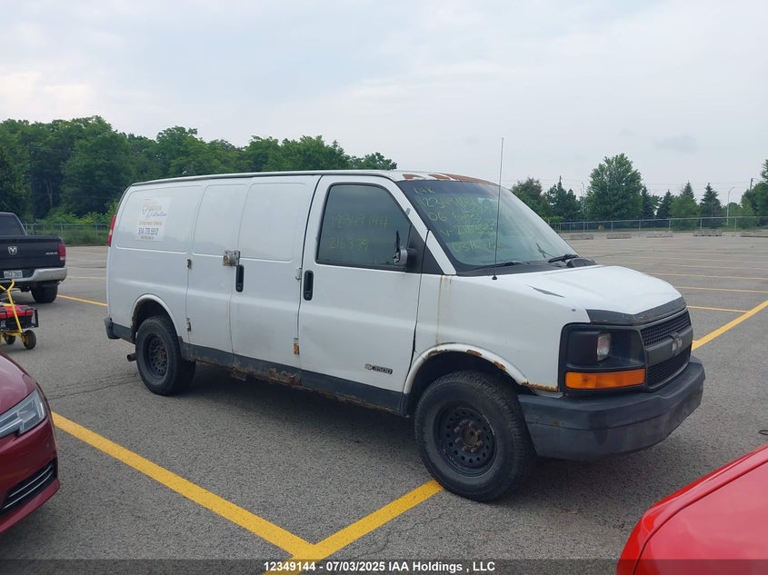1GCHG35V061216339 2006 Chevrolet Express G3500 auction photo 1